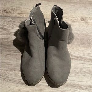 New with tags gap ankle booties
